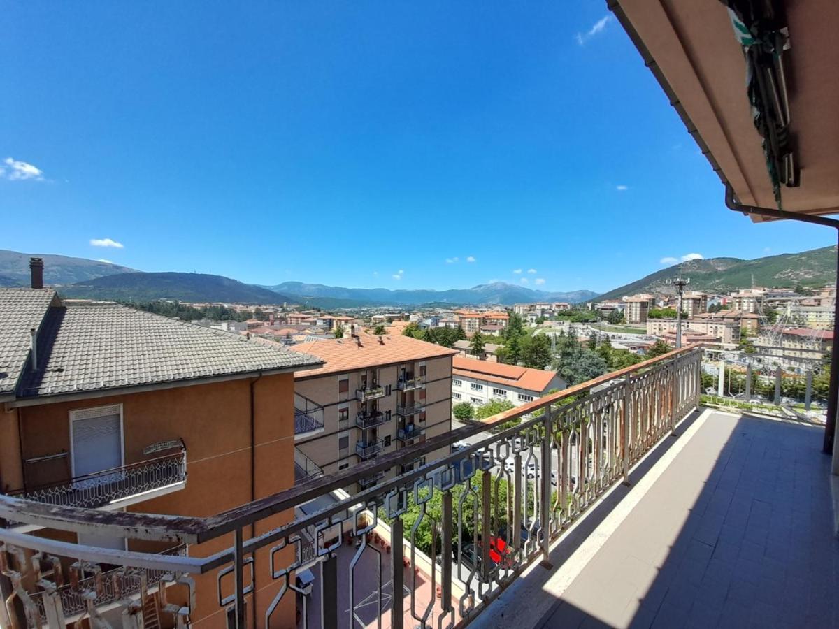 Apartamento Dreamhouse LʼAquila Exterior foto